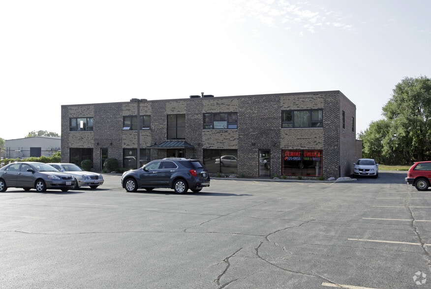 More Photos Of 329-335 Irving Park Rd, Roselle Office For Sale