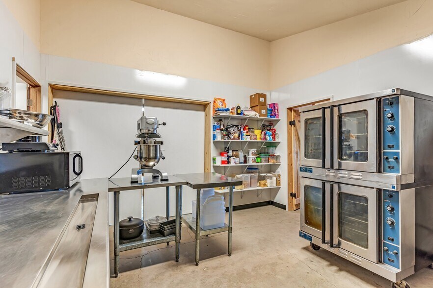 More Photos Of 39 County Road 3A, Canon City Storefront For Sale