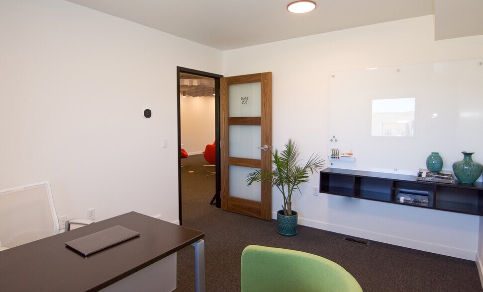 More Photos Of 4376 N Forestdale Dr, Park City Office For Lease