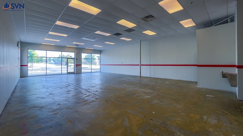 More Photos Of 849-853 N Randall Rd, Batavia Freestanding For Lease