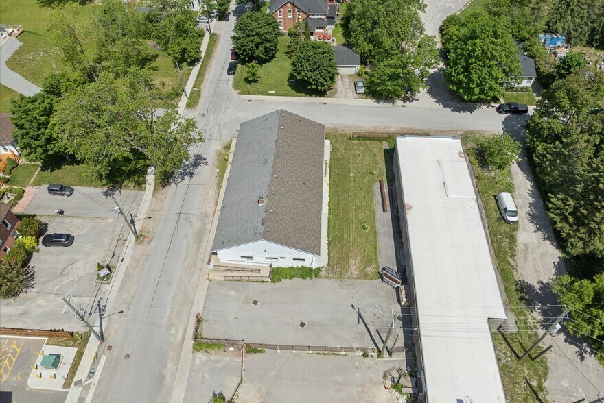 More Photos Of 21 Ann St, Brock Office For Sale