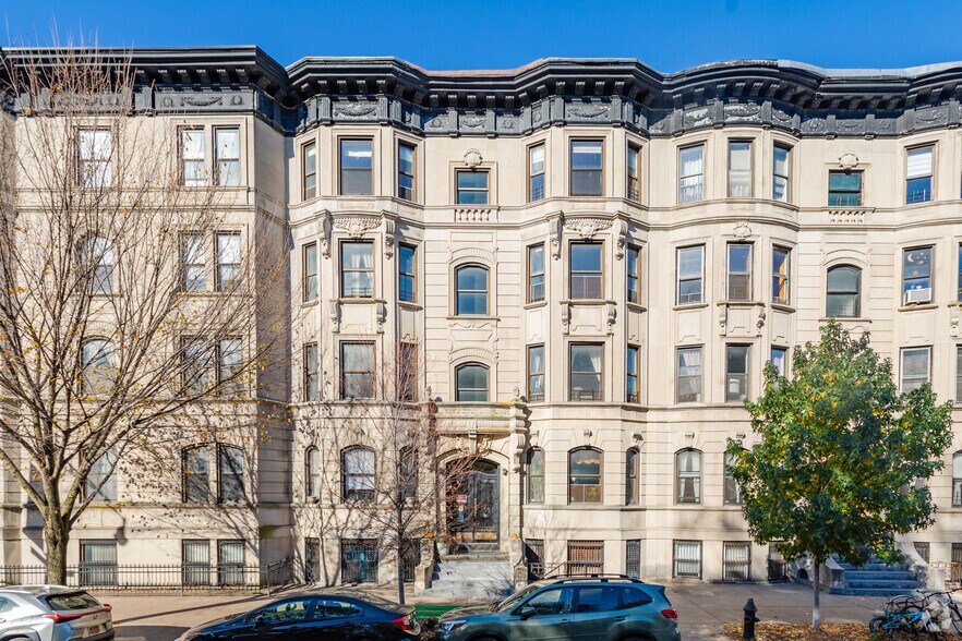 More Photos Of 176 Prospect Park W, Brooklyn Apartments For Sale