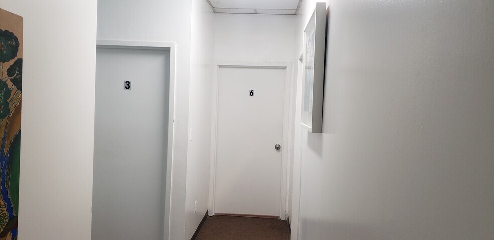 More Photos Of 442 Main St, Fort Lee Storefront Retail Office For Sale