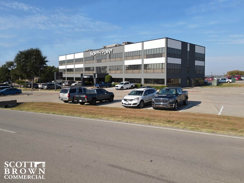 More Photos Of 4401 N Interstate 35, Denton Medical For Lease