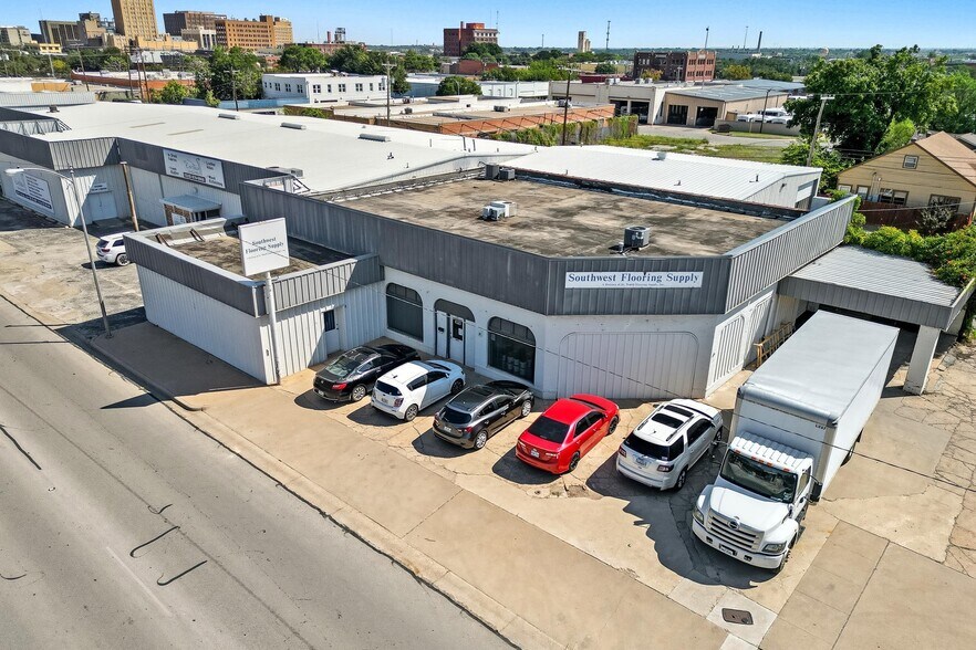 More Photos Of 257 Butternut St, Abilene Showroom For Lease