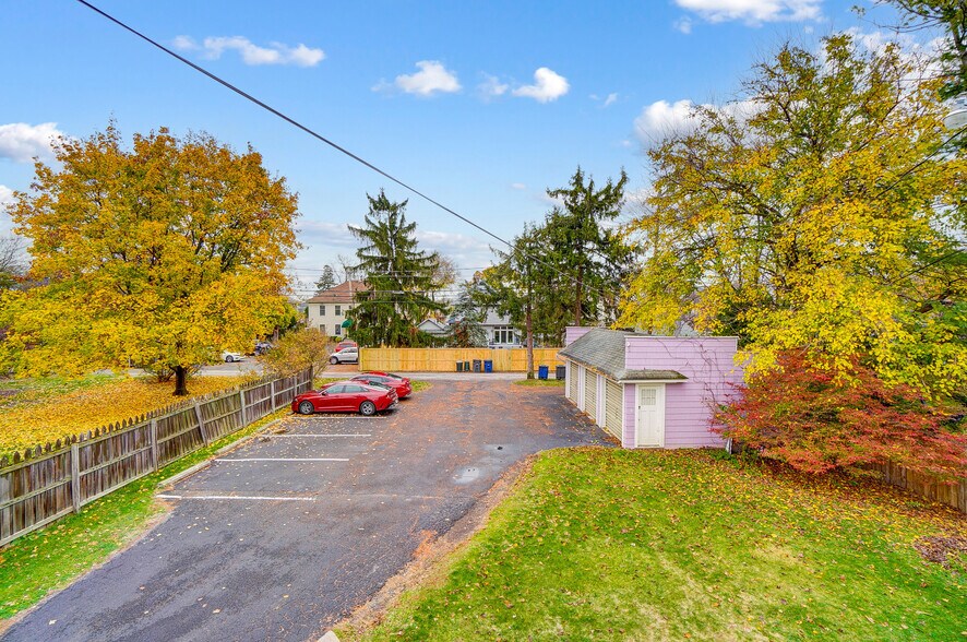 More Photos Of 140 W Front St, Perrysburg Office For Sale