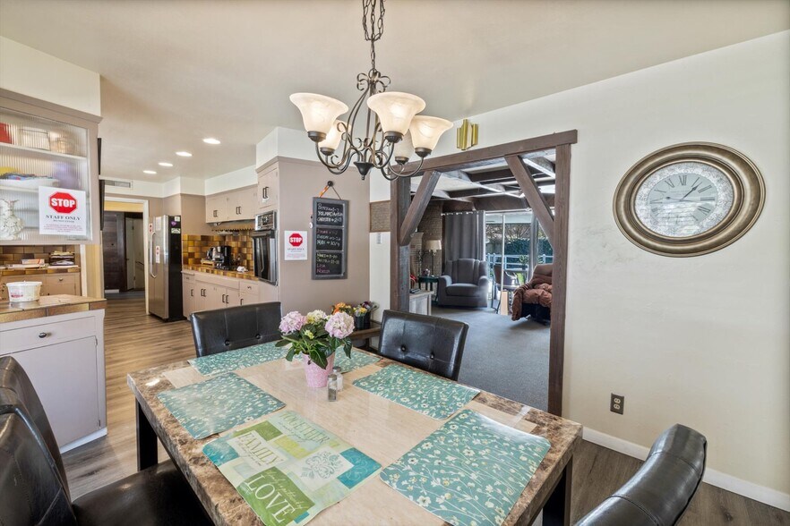 More Photos Of 1415 W Scott Ave, Fresno Assisted Living For Sale