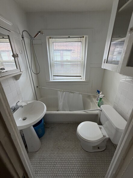 More Photos Of 2734 Charlotte St, Kansas City Apartments For Sale
