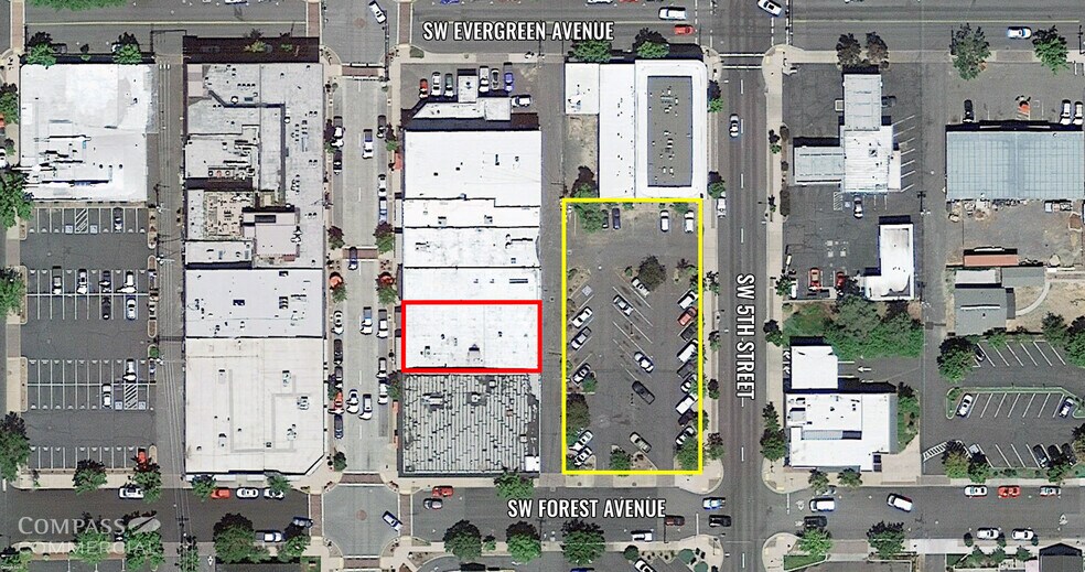 More Photos Of 530 SW 6th St, Redmond Storefront For Lease