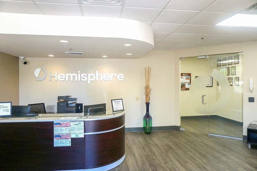 More Photos Of 8515 E Anderson, Scottsdale Research And Development For Lease