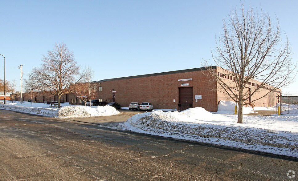 More Photos Of 130-150 Eva St, Saint Paul Industrial For Sale