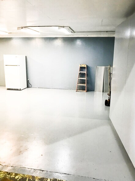 More Photos Of 4515 Smith Rd, Von Ormy Truck Terminal For Lease