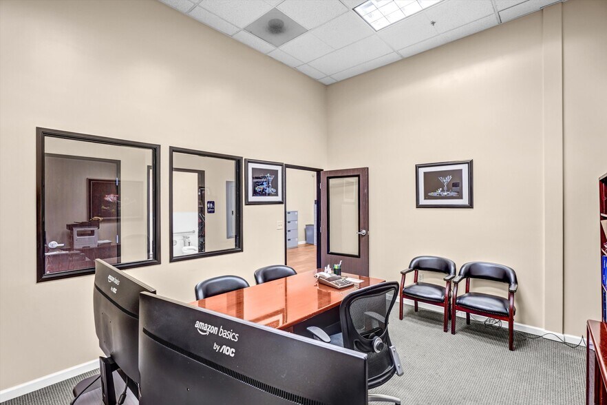 More Photos Of 863-885 N Douglas St, El Segundo Office For Sale