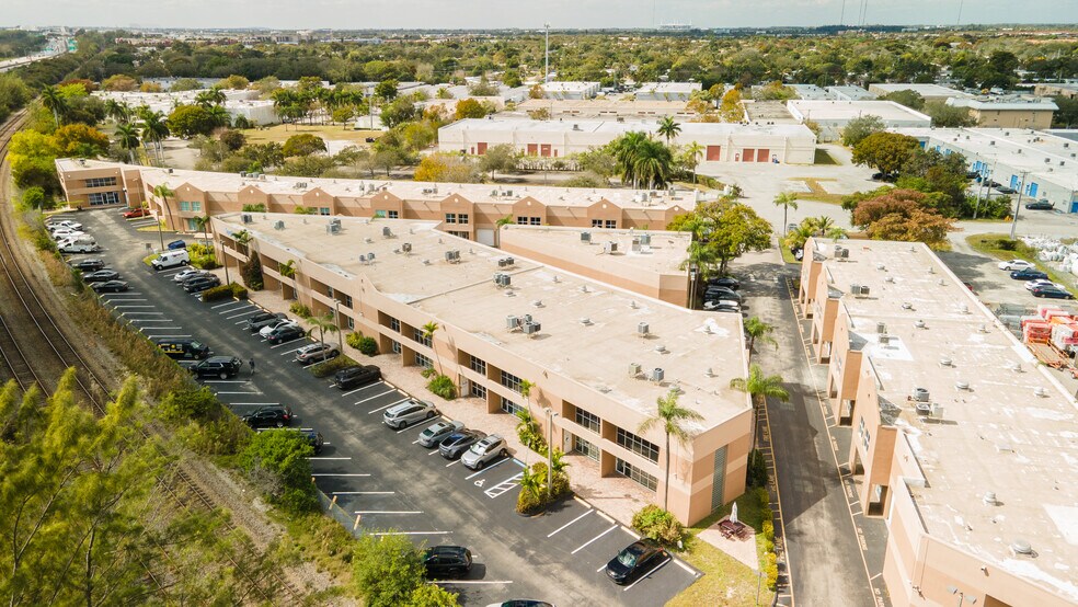 Primary Photo Of 20165-20199 NE 16th Pl, Miami Flex For Lease