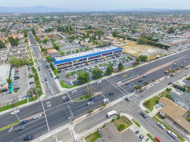 More Photos Of 14122-14220 Brookhurst St, Garden Grove General Retail For Lease