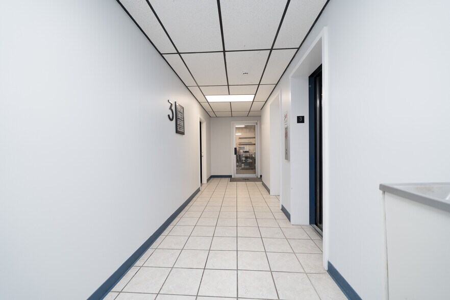 More Photos Of 3520 New Hartford Rd, Owensboro Office For Sale