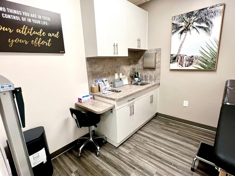 More Photos Of 3661 S Miami Ave, Miami Medical For Lease