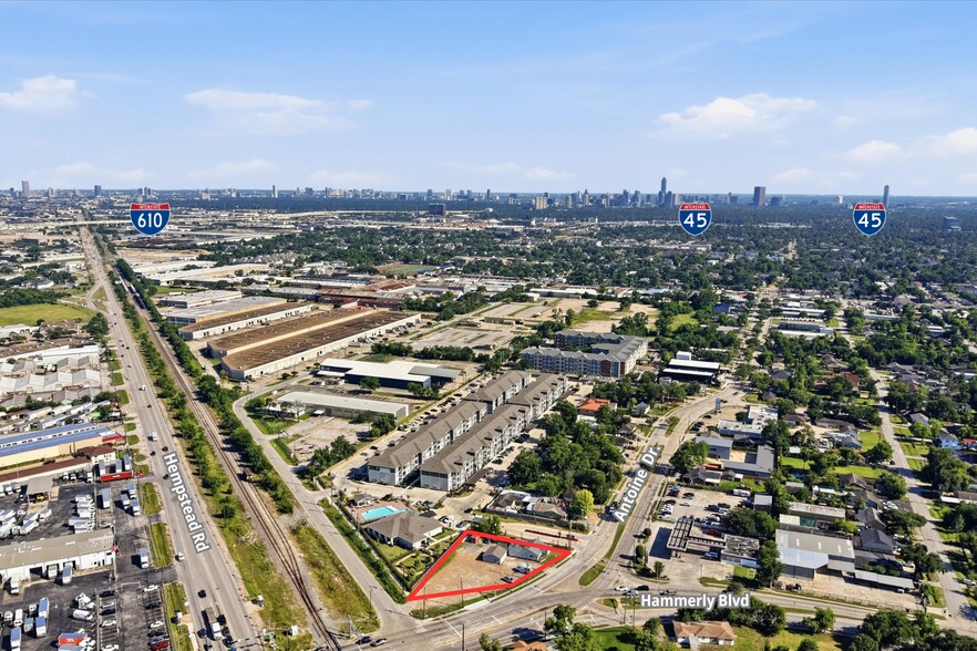 Primary Photo Of 2106 Antoine Dr, Houston Freestanding For Sale