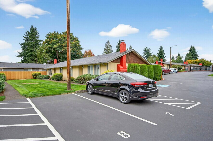 More Photos Of 3903 E 18th St, Vancouver Apartments For Sale