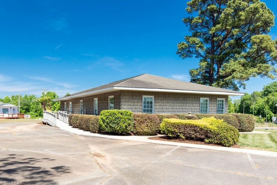 More Photos Of 10362 NC Highway 8, Lexington Office For Sale