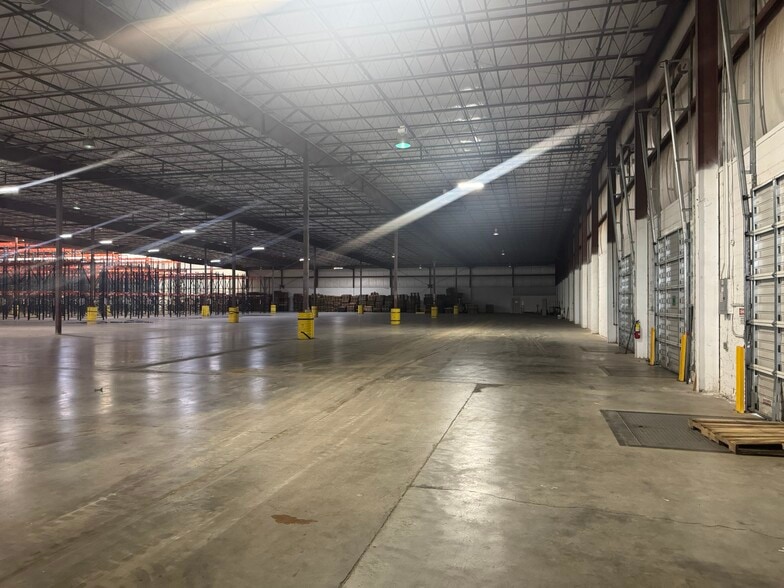 More Photos Of 747 Kaolin rd, Sandersville Warehouse For Sale