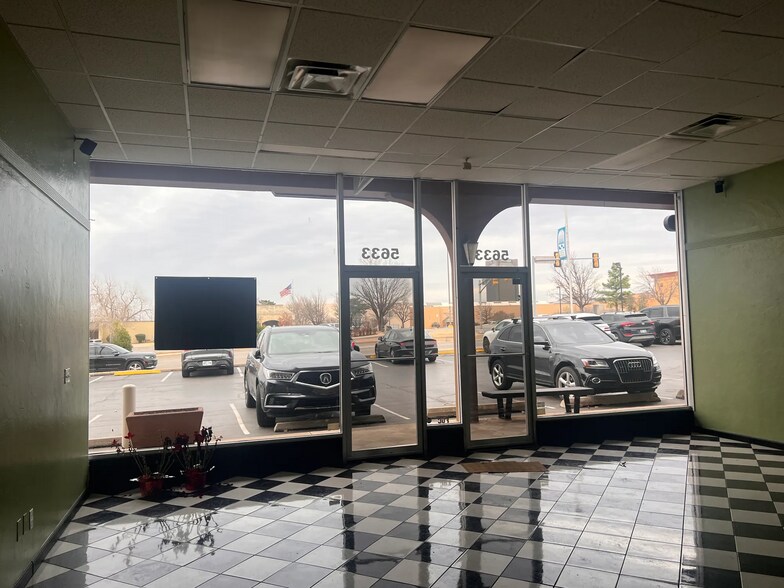 More Photos Of 5601-5645 N Pennsylvania Ave, Oklahoma City General Retail For Lease