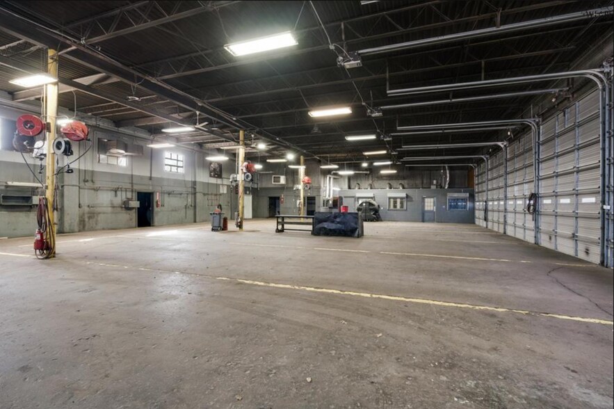 More Photos Of 2901 Jacksboro Hwy, Wichita Falls Office For Sale