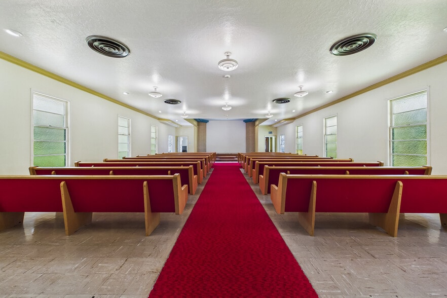 More Photos Of 555 Bayside Rd, Arcata Religious Facility For Sale