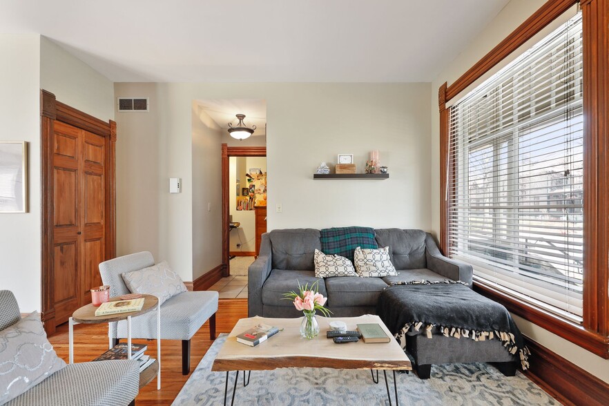 More Photos Of 197 Kent St, Saint Paul Multifamily For Sale