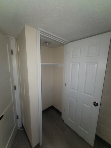 More Photos Of 1458 W 32nd St, Indianapolis Apartments For Sale
