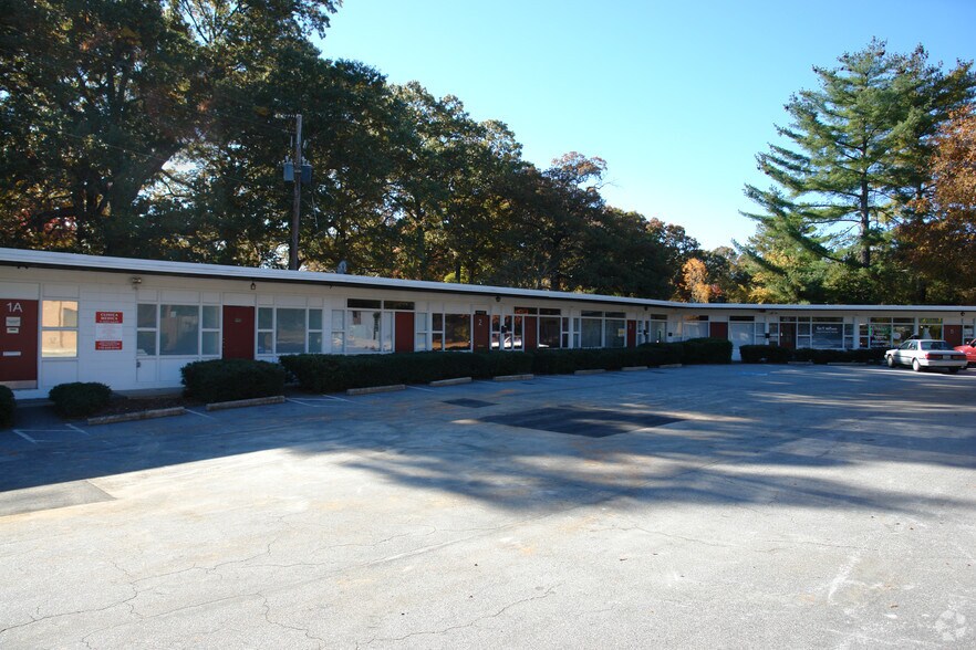 More Photos Of 1140 Alpharetta St, Roswell Freestanding For Lease