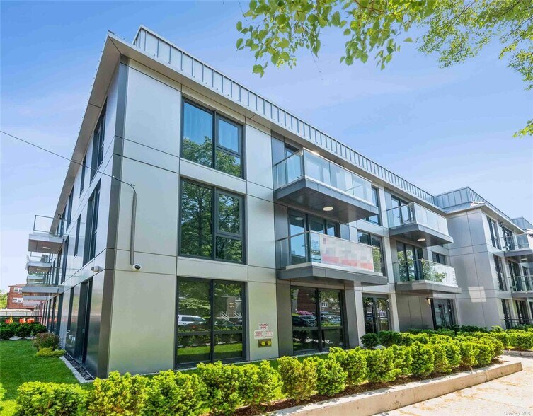 More Photos Of 15353 77th Ave, Flushing Medical For Lease