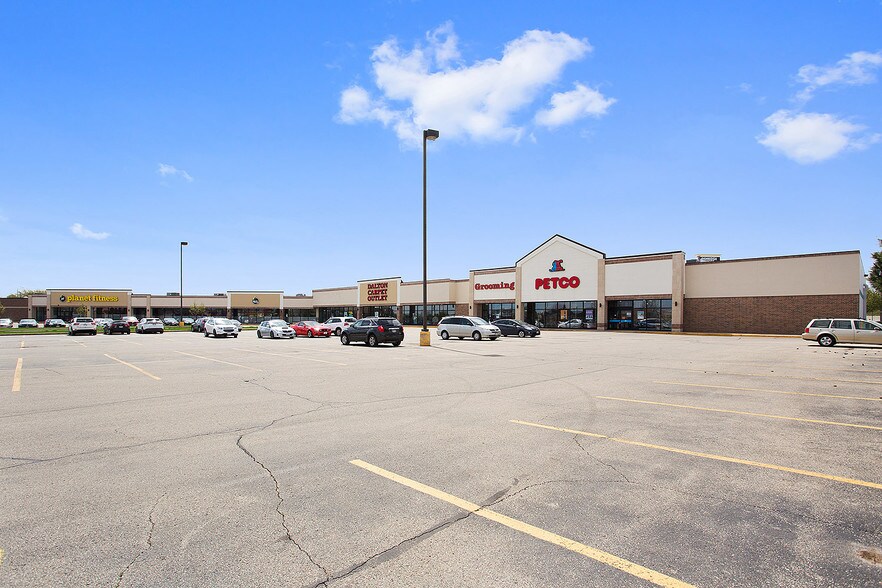 More Photos Of 1900-1964 S Koeller St, Oshkosh Unknown For Lease