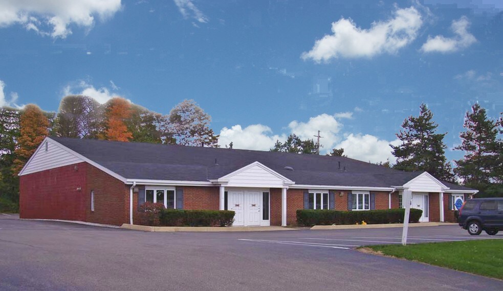 More Photos Of 1879-1899 E Aurora Rd, Twinsburg Light Manufacturing For Lease
