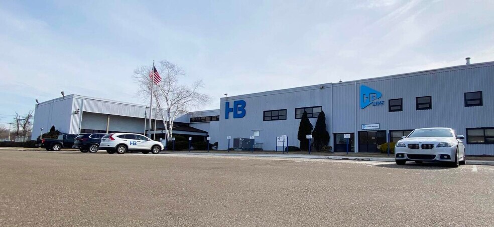 Primary Photo Of 60 Dodge Ave, North Haven Warehouse For Lease