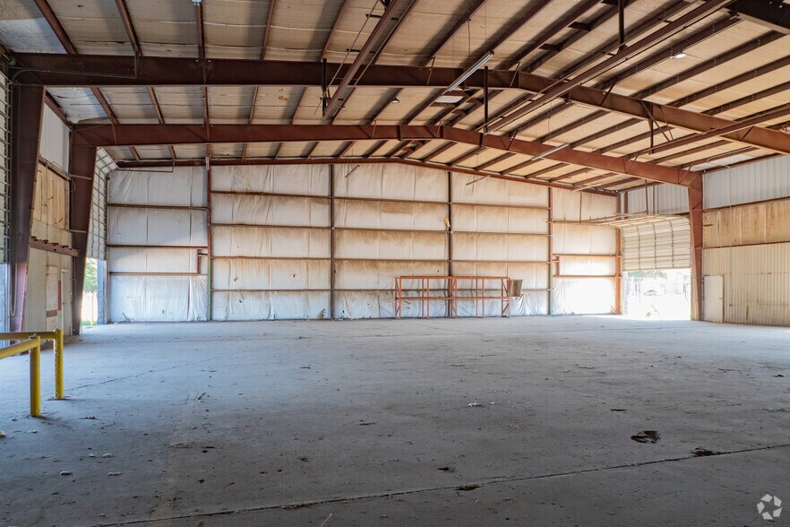 More Photos Of 705 Industrial Loop, Breckenridge Manufacturing For Lease