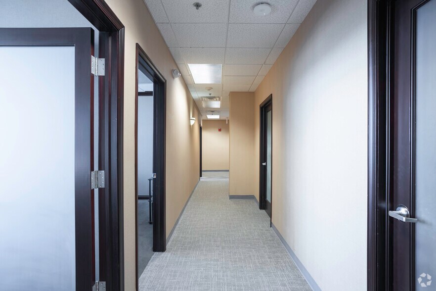 More Photos Of 2455 E Sunrise Blvd, Fort Lauderdale Loft Creative Space For Sale