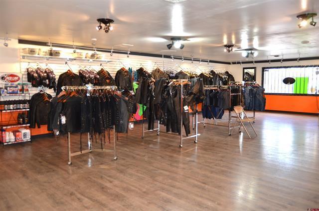 More Photos Of 1520 Bluff St, Delta Showroom For Sale