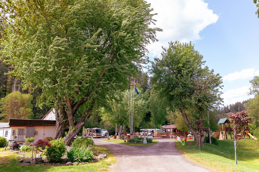 More Photos Of 12329 E Frontage Rd, Coeur d'Alene Trailer Camper Park For Sale