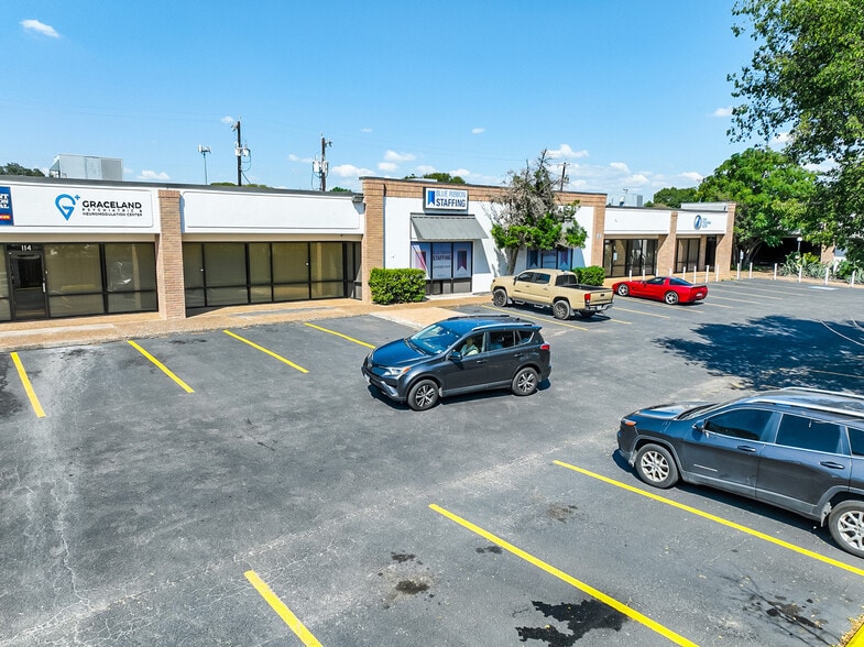 More Photos Of 2411 NE Loop 410, San Antonio Research And Development For Sale