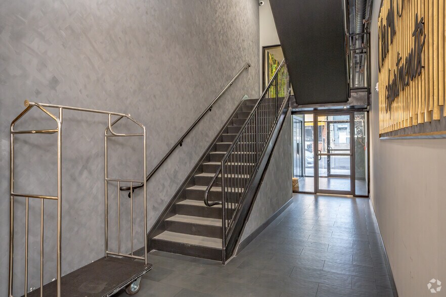 More Photos Of 9-11 Clark St, Newark Apartments For Sale