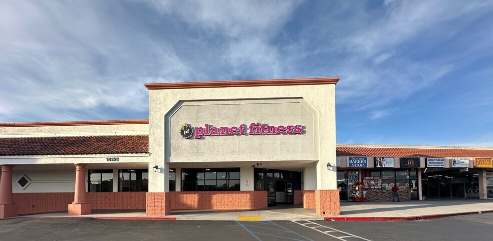 More Photos Of 14151 Ramona Blvd, Baldwin Park General Retail For Lease