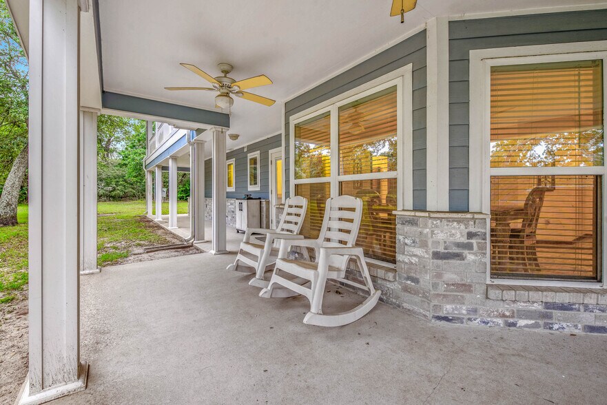 More Photos Of 13863 FM 2154 Rd, College Station Showroom For Sale