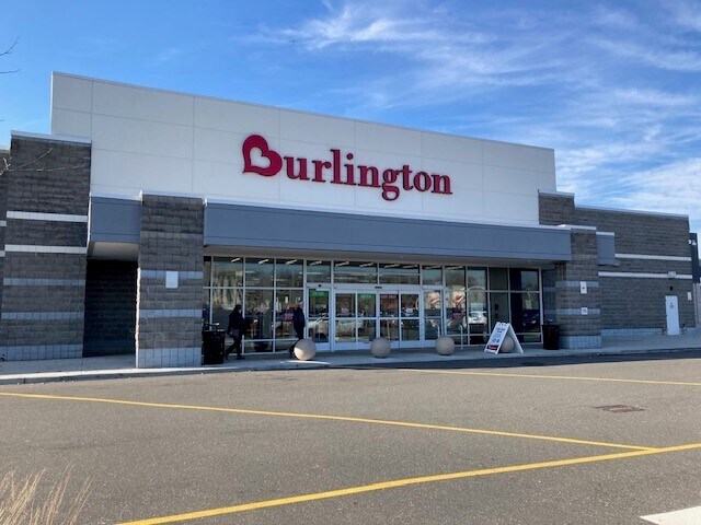 More Photos Of 2280-2390 N Ocean Ave, Farmingville Unknown For Lease
