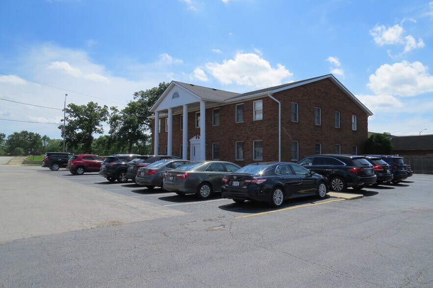 More Photos Of 131 Ridge Rd, Munster Office For Lease