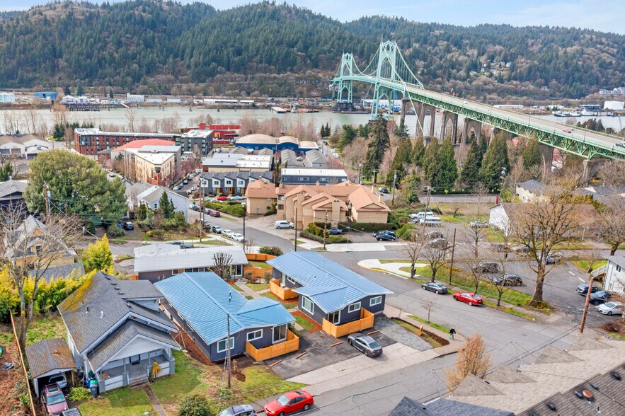 More Photos Of 8525-8529 N Willamette Blvd, Portland Apartments For Sale