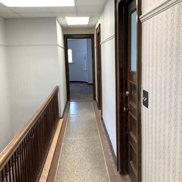 More Photos Of 91 Cass Ave, Mount Clemens Office For Sale