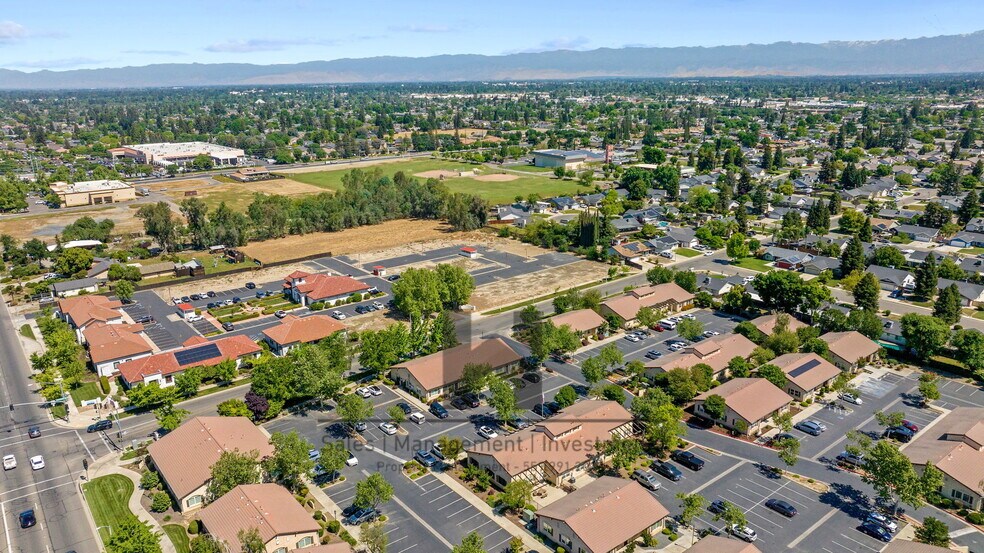 More Photos Of 4004 S Demaree St, Visalia Medical For Lease