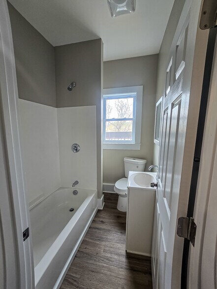 More Photos Of 8 Union St, Claremont Apartments For Sale