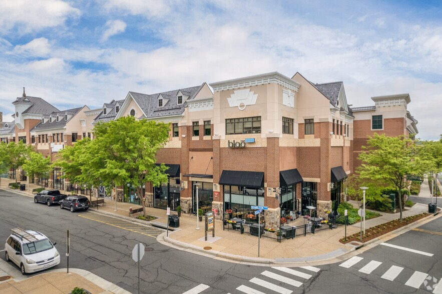 More Photos Of 42385-42395 Ryan Rd, Brambleton Unknown For Lease